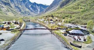 Gudvangen Fjordtell & Apartments