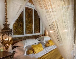 Room Room