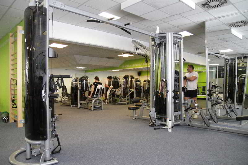 Sports and Entertainment
 di Birokrat Hotel