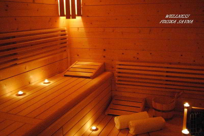 Sports and Entertainment
 di Bau