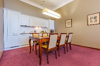 Room
 di Raikin PLaza