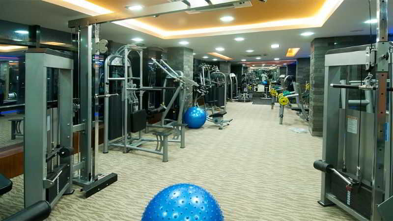 Sports and Entertainment
 di Indreni Himalaya