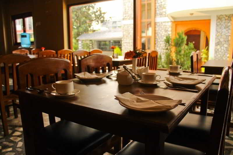 Restaurant
 di Peninsula