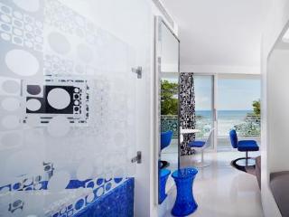 Room thumbnail 5