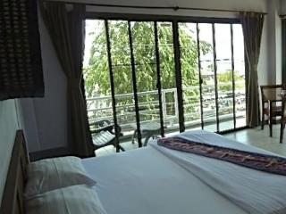 General view thumbnail 1