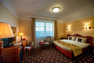 Room thumbnail 8