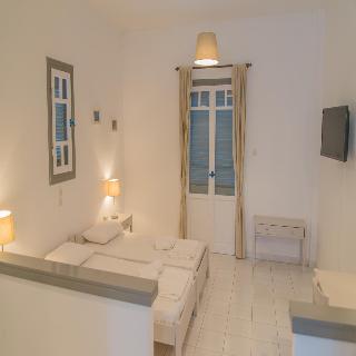 Ostria Hotel and Apartments