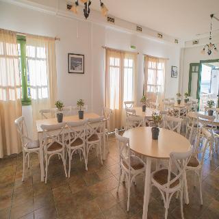 Ostria Hotel and Apartments
