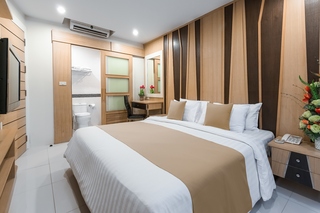 Room thumbnail 26