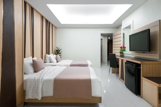 Room thumbnail 42