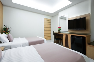 Room thumbnail 44