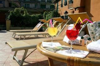 Cavour, Genoa