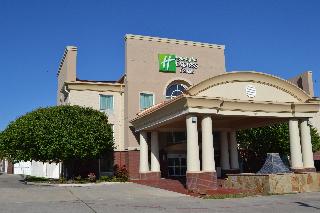 HOLIDAY INN EXPRESS & SUITES