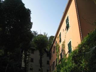 Regina Elena Dependance, Genoa