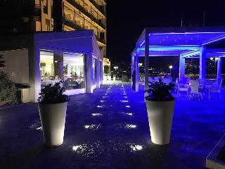 Regina Elena Dependance, Genoa