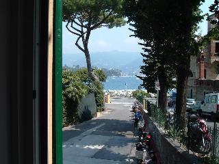 Regina Elena Dependance, Genoa