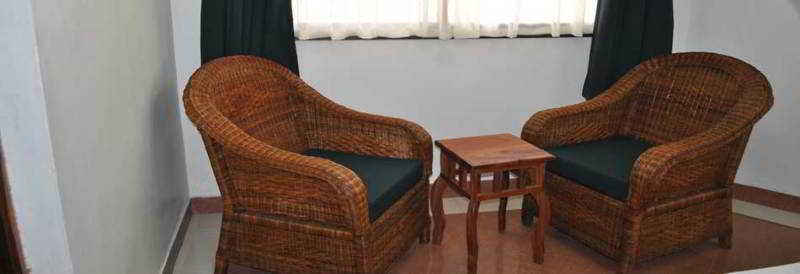 Room thumbnail 4