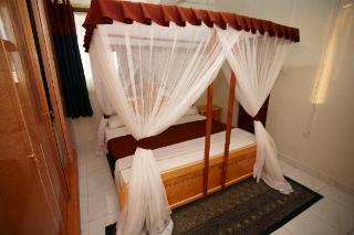 Room thumbnail 5