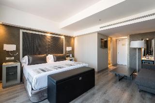 Room
 di Catalonia Square