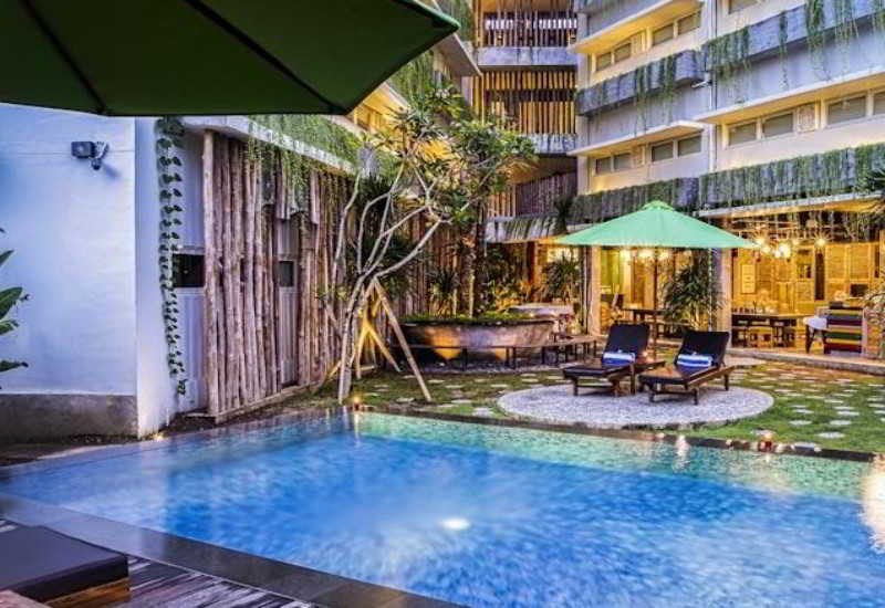 Pool thumbnail 1