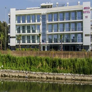 Mercure Viareggio, Lucca