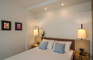 Mercure Viareggio, Lucca