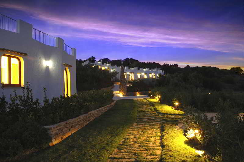 General view
 di Baia Delphis Resort