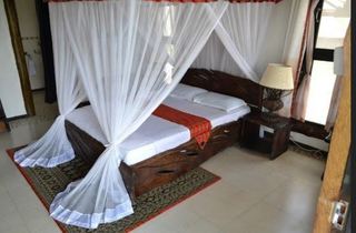 Room thumbnail 6