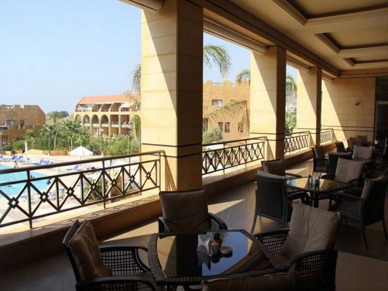 Terrace
 di Golden Tulip Jiyeh Marina