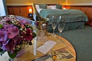 Room Room