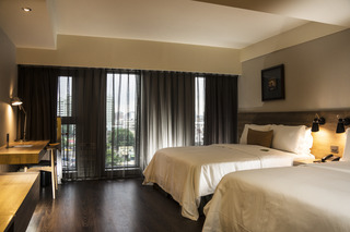 Room:FAM.DX-10