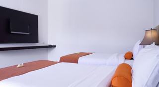 Room thumbnail 2