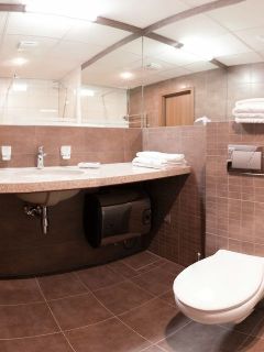 Room
 di Slavyanskaya