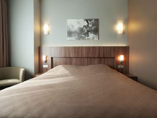 Room
 di Slavyanskaya