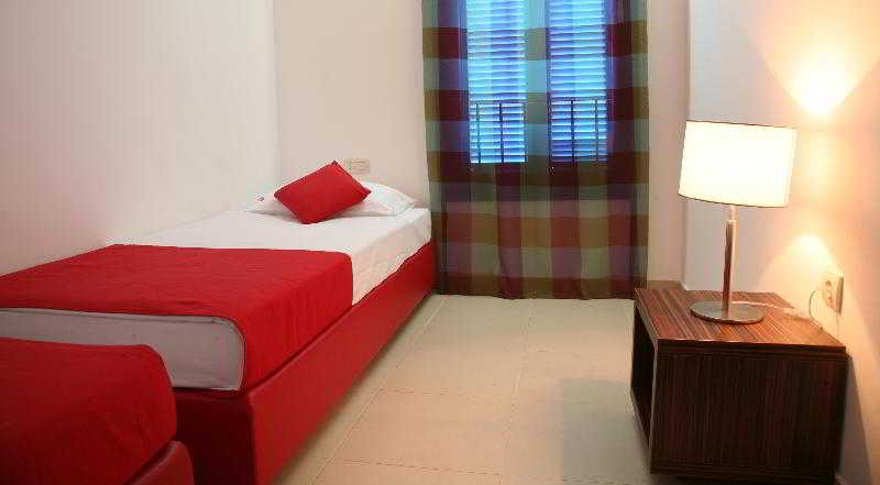 Room
 di Slovenska Plaza