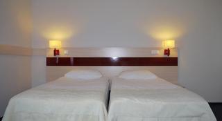 Room thumbnail 2