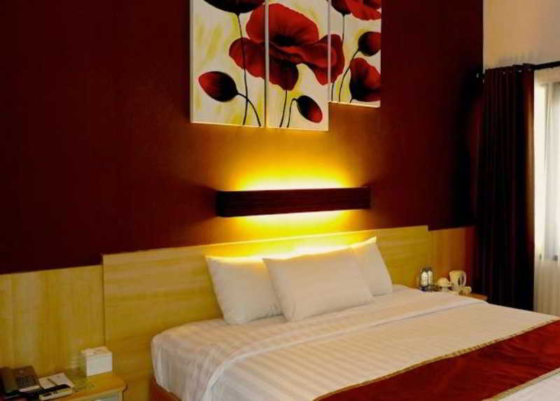 Room thumbnail 13