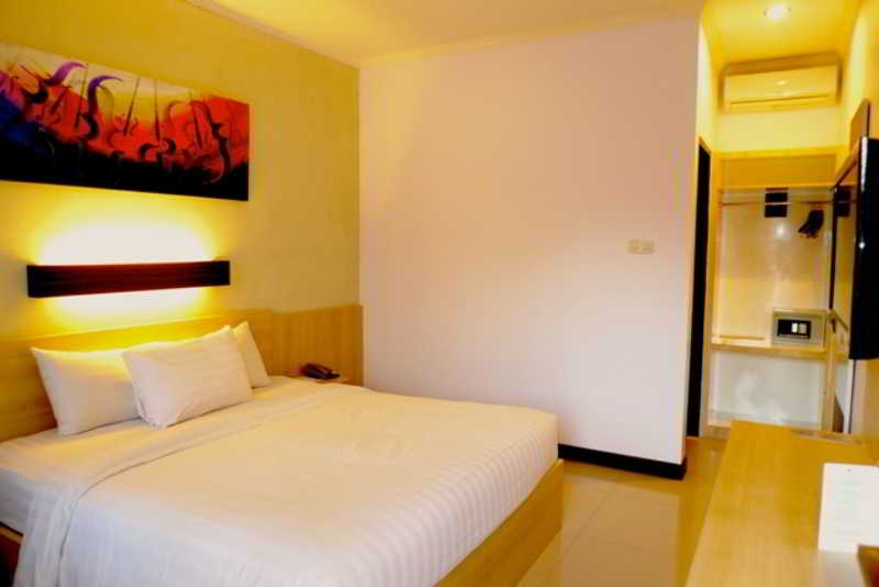 Room thumbnail 20
