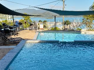 Airlie Apartments
