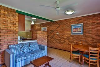 General view thumbnail 3