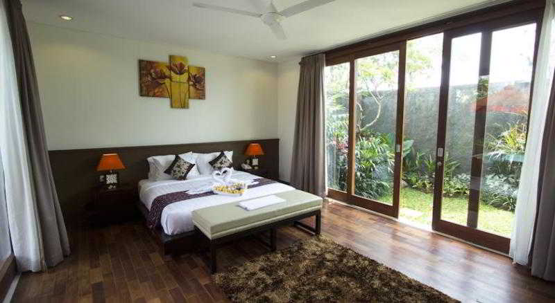 Room thumbnail 1