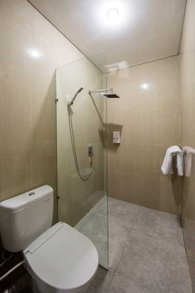Room thumbnail 9