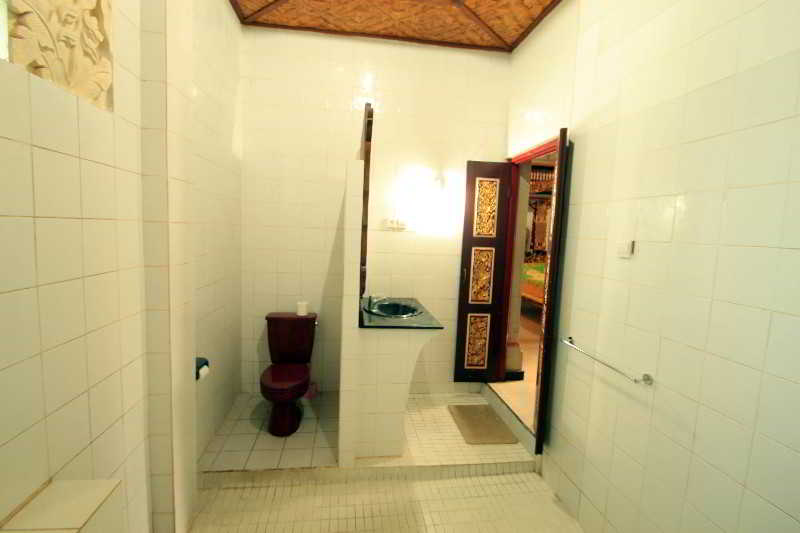 Room thumbnail 7