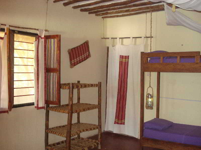 Room thumbnail 3