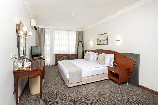 Kaya Hotel