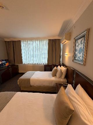 Kaya Hotel