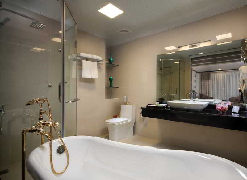Room thumbnail 11