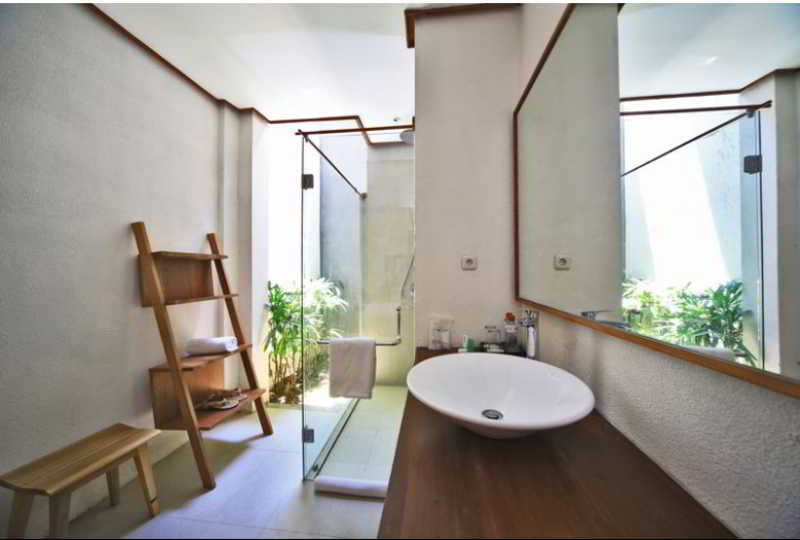 Room thumbnail 7