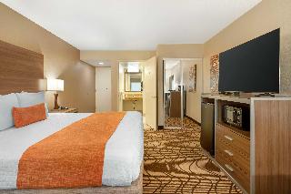 1 KING BED,NSMK,HISPD,MICRFG,COFMKR,IRON,WALKSH,CONTINENTAL BREAKFAST