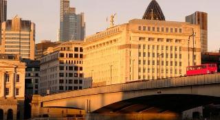 Suffolk Lane by BridgeStreet, Londyn